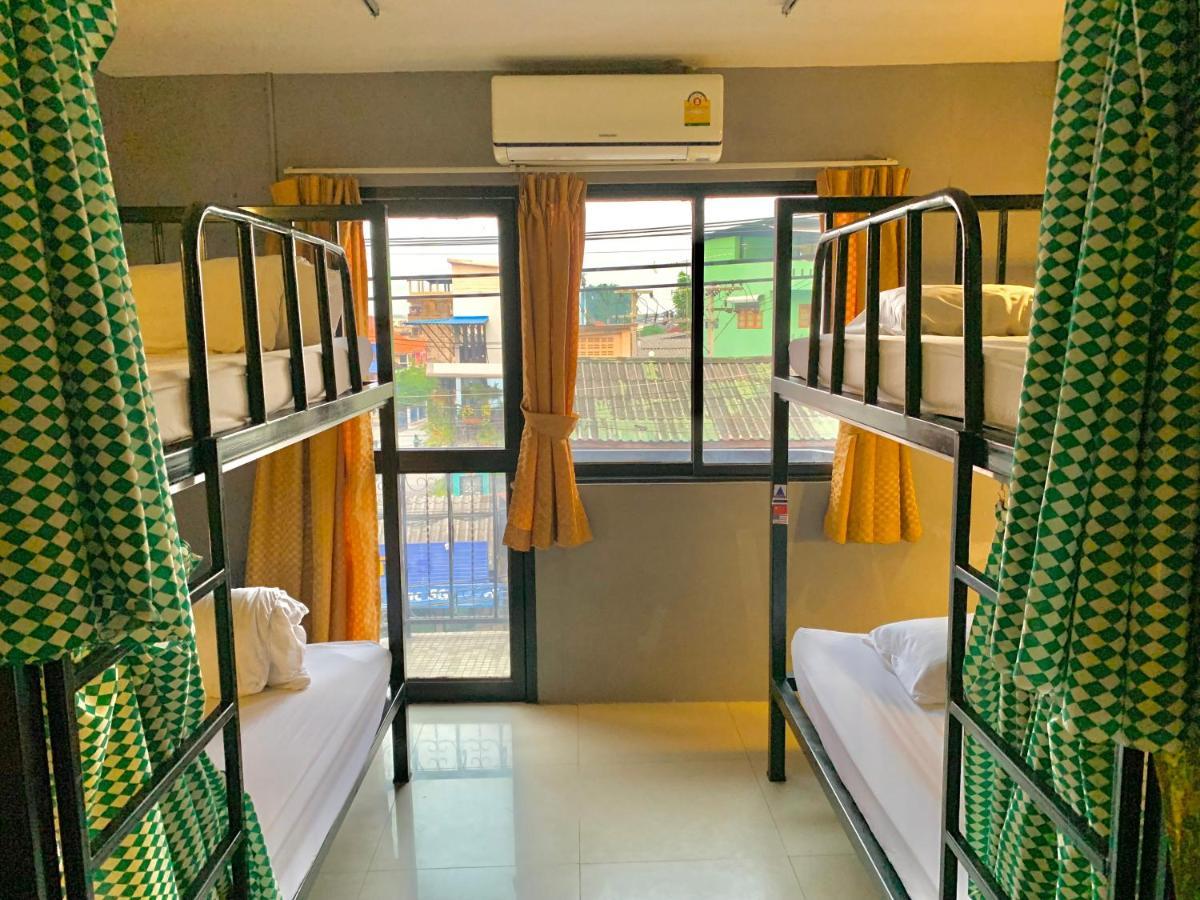 Doze Hostel Τσιάνγκ Μάι Εξωτερικό φωτογραφία